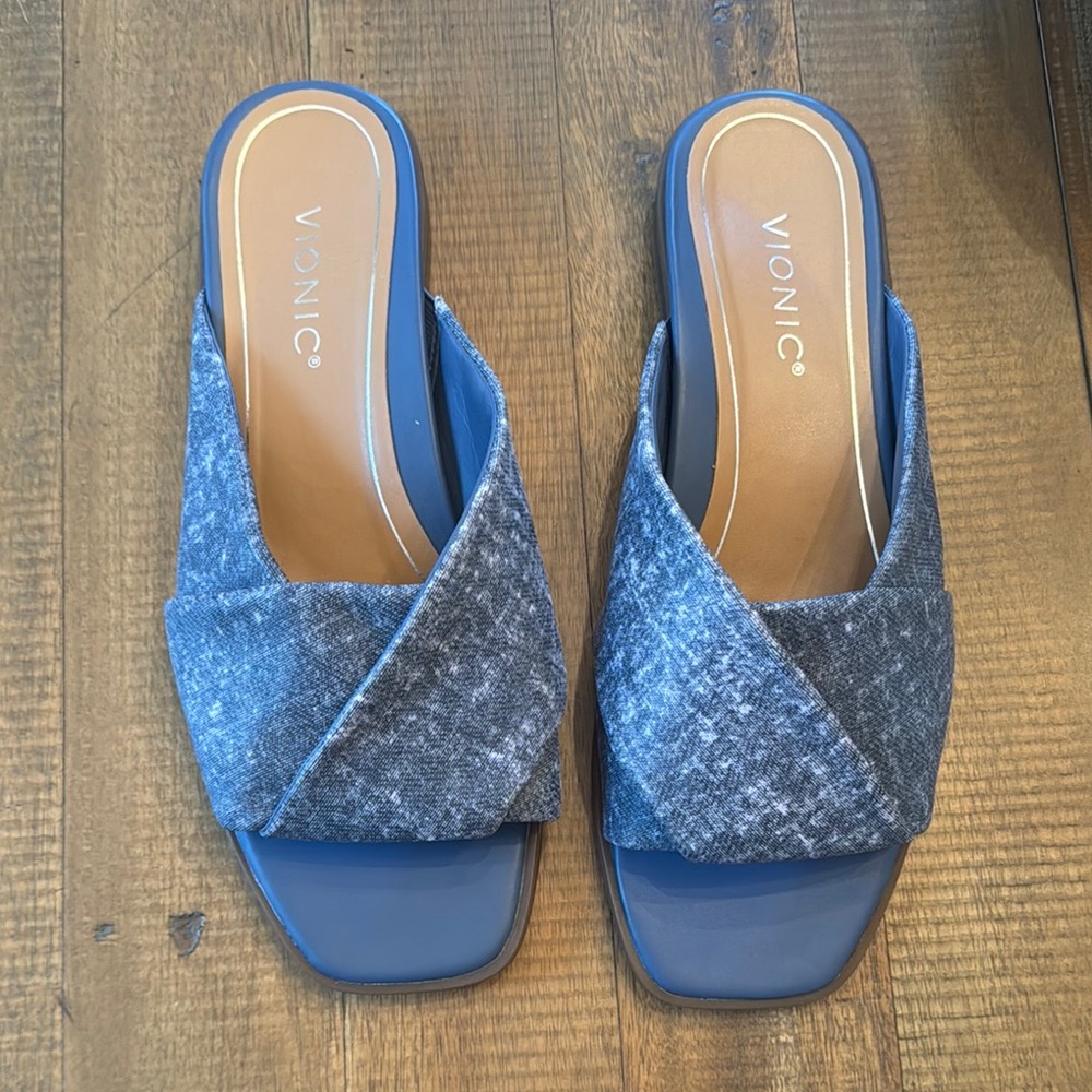 Vionic Women's Denim Blue Slide Sandals